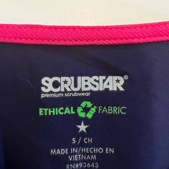 Scrubs bundle - Picture 2 of 5